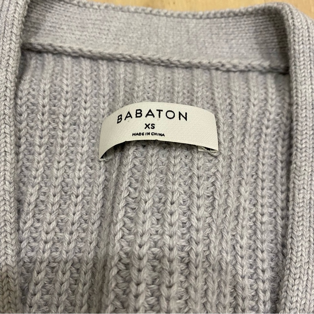 Aritzia | Wilfred Grey “Canberra” Cropped Wool Cardigan🩶 - Picture 3 of 14